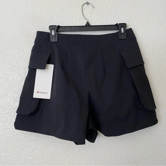 Lululemon Relaxed Fit SHR Cargo Short